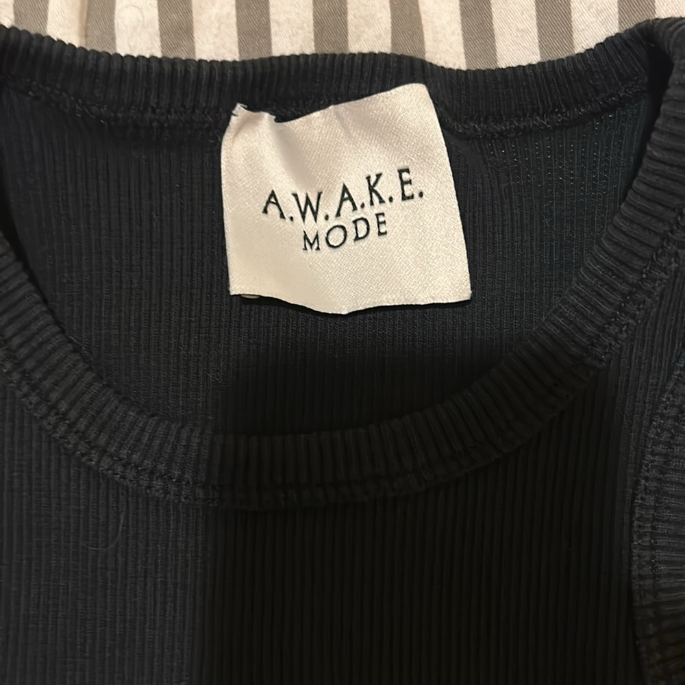 Awake Mode Multistrap Tank - Picture 4 of 5